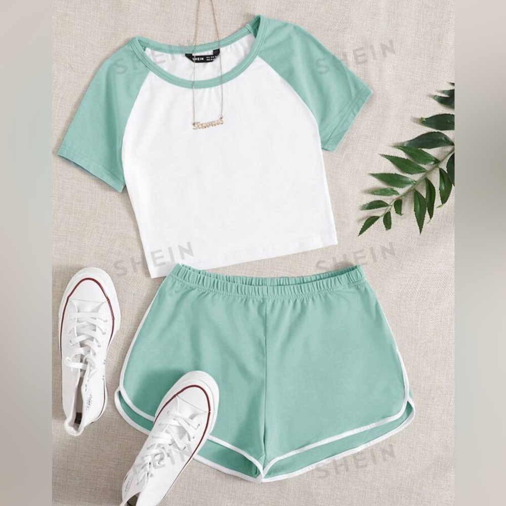 Raglan Sleeve Crop Top & Dolphin Shorts Set